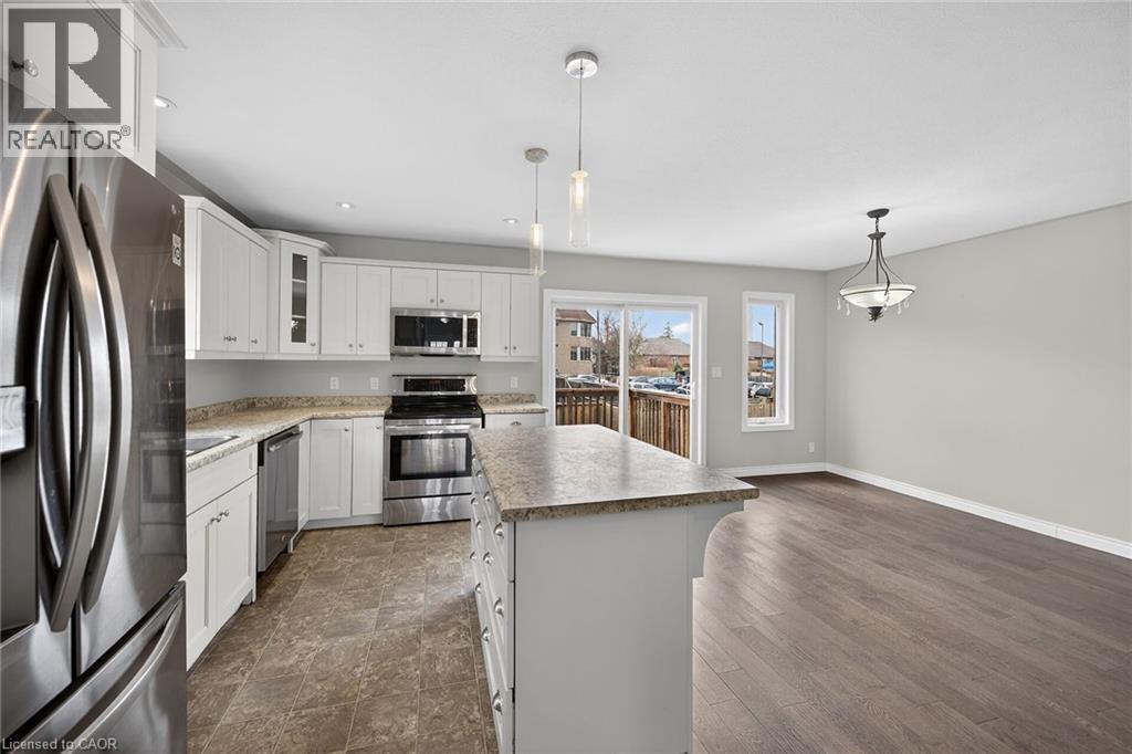 98 Macneil Court, Hagersville, Ontario  N0A 1H0 - Photo 6 - 40814142