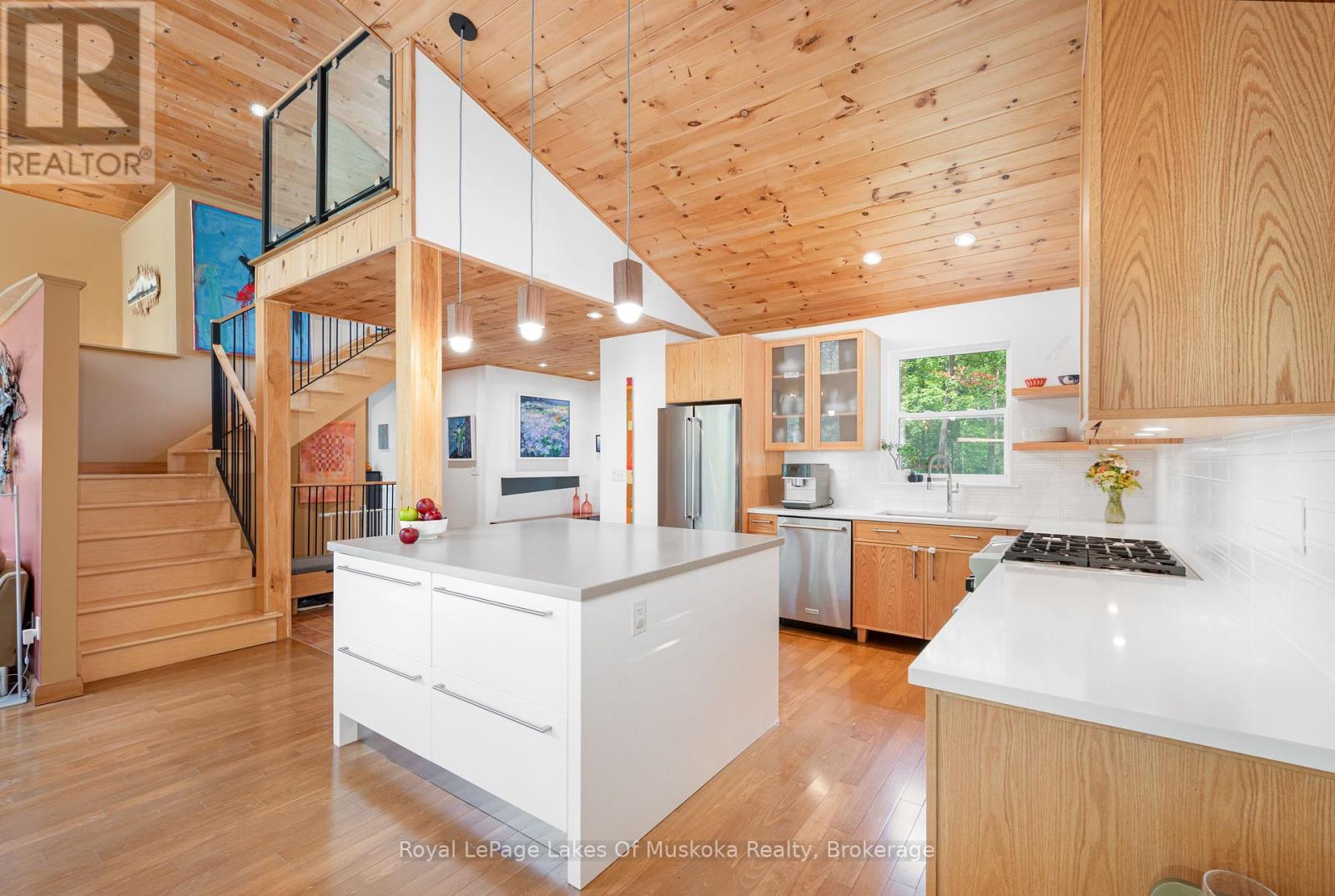 30 Forest Road, Kawartha Lakes, Ontario  K0M 1M0 - Photo 14 - X12313104