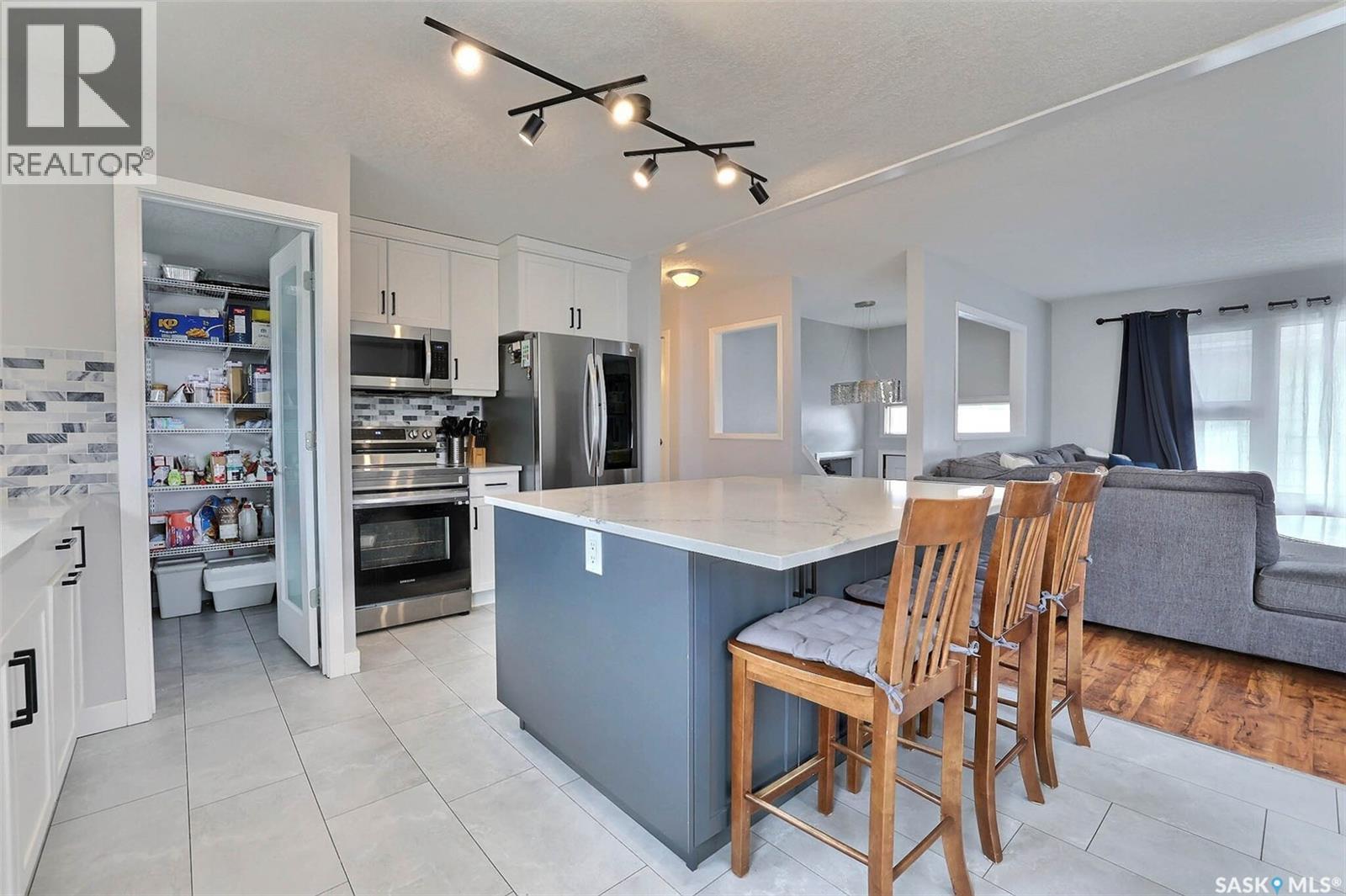 14 Boucher Crescent, Regina, Saskatchewan  S4R 7E3 - Photo 11 - SK031219