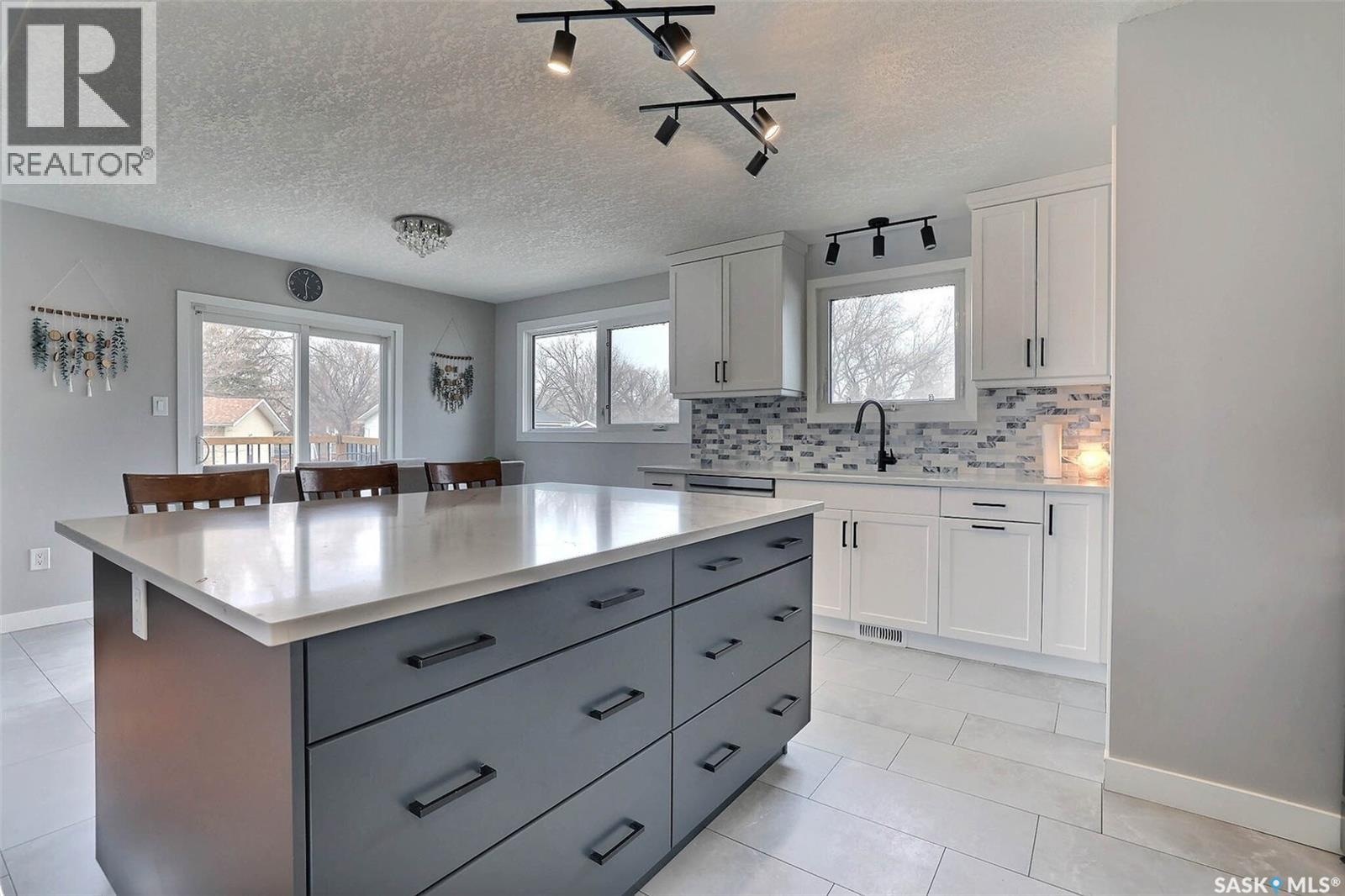 14 Boucher Crescent, Regina, Saskatchewan  S4R 7E3 - Photo 15 - SK031219