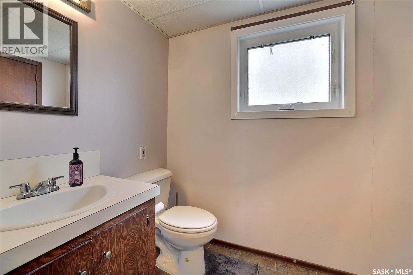 14 Boucher Crescent, Regina, Saskatchewan  S4R 7E3 - Photo 31 - SK031219