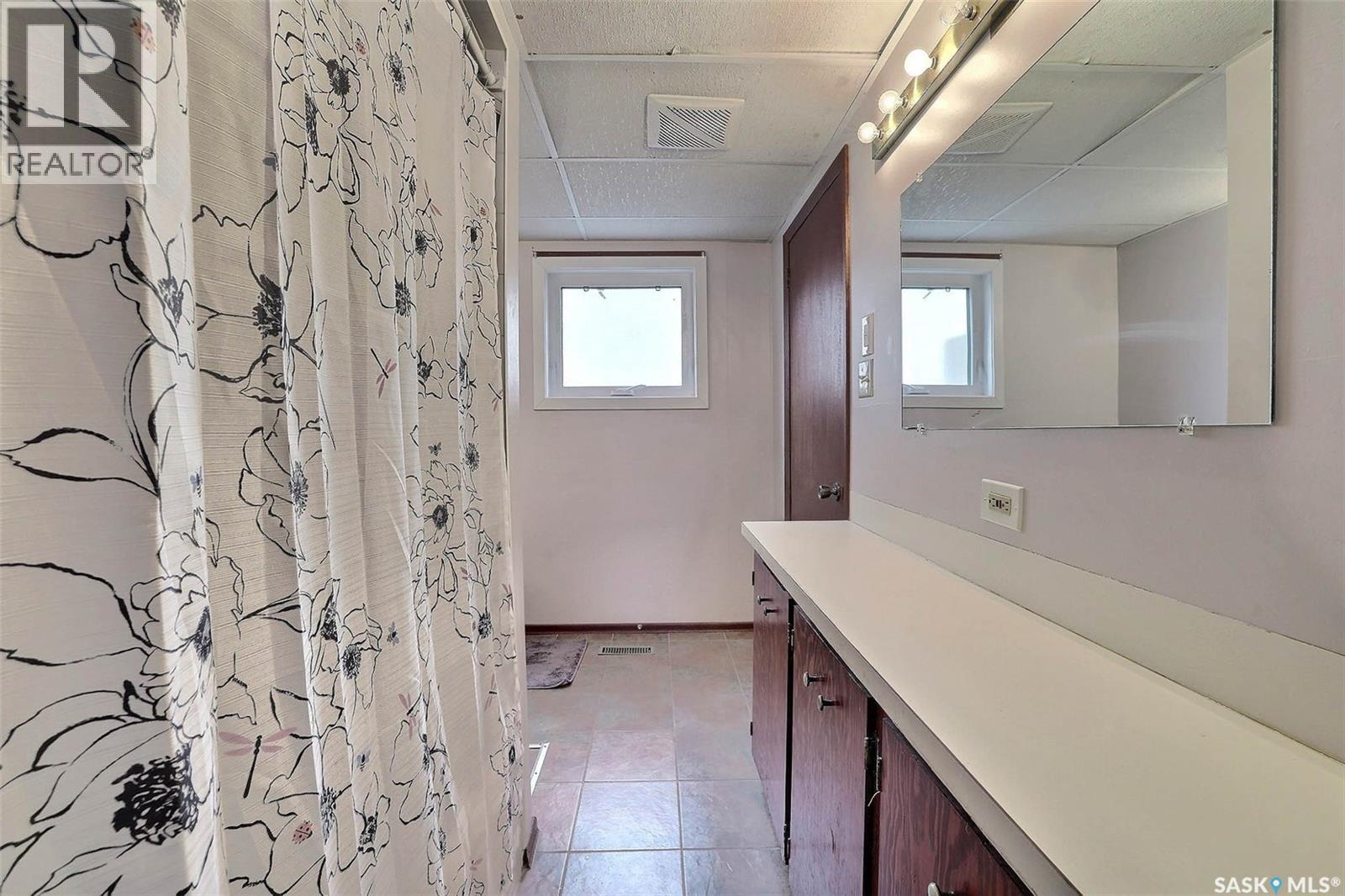 14 Boucher Crescent, Regina, Saskatchewan  S4R 7E3 - Photo 32 - SK031219