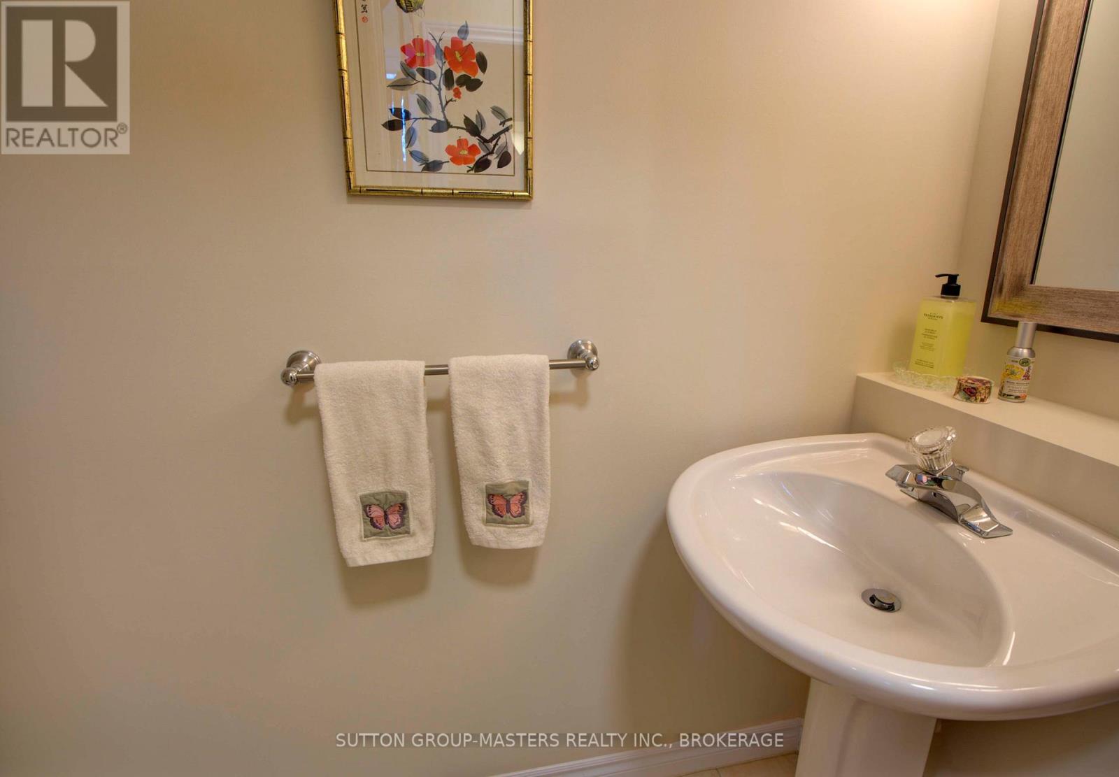 24 Glenora Drive, Loyalist, Ontario  K0H 1G0 - Photo 22 - X12800996