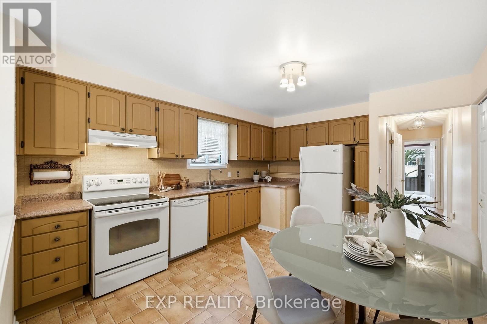 557 Daintry Crescent, Cobourg, Ontario  K9A 4X9 - Photo 10 - X12917738