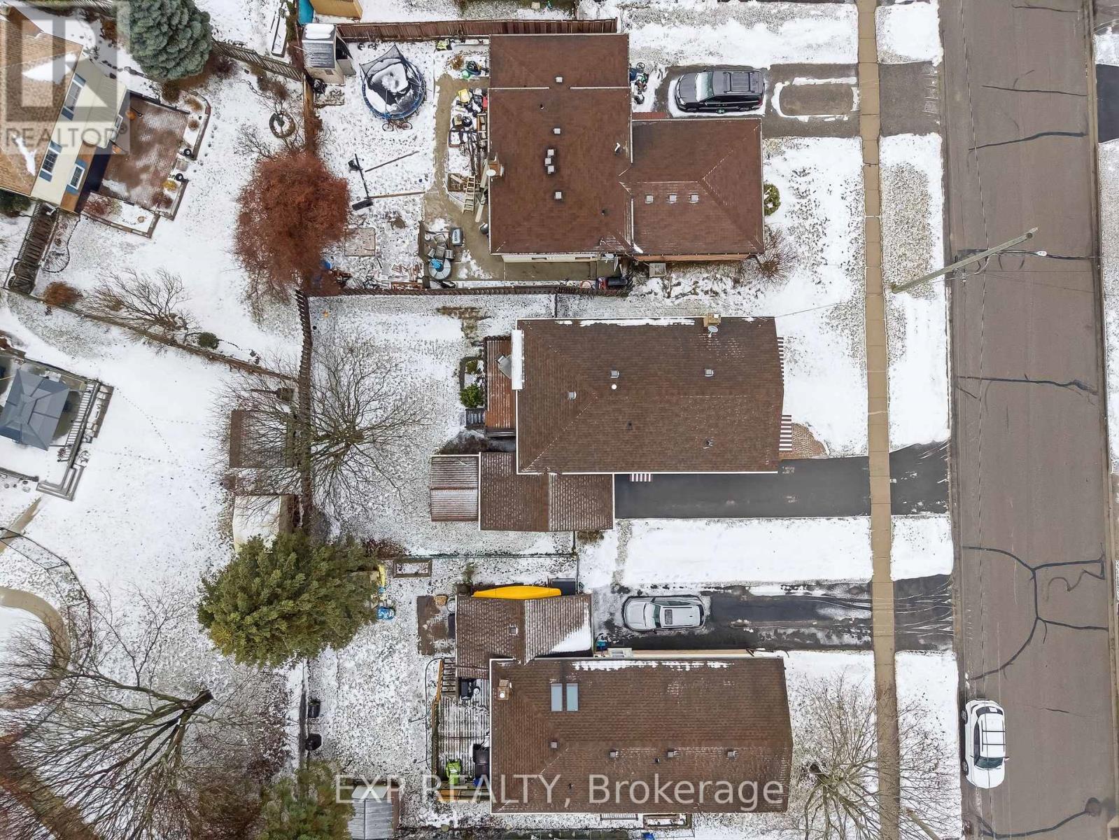 557 Daintry Crescent, Cobourg, Ontario  K9A 4X9 - Photo 2 - X12917738