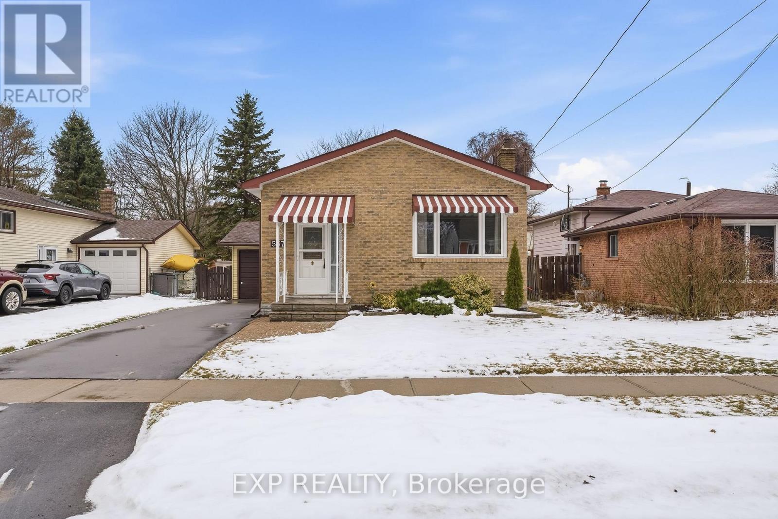 557 Daintry Crescent, Cobourg, Ontario  K9A 4X9 - Photo 3 - X12917738