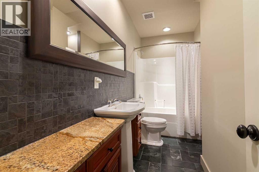 244 Canal Street, Rural Ponoka County, Alberta  T4L 2N3 - Photo 34 - A2266195