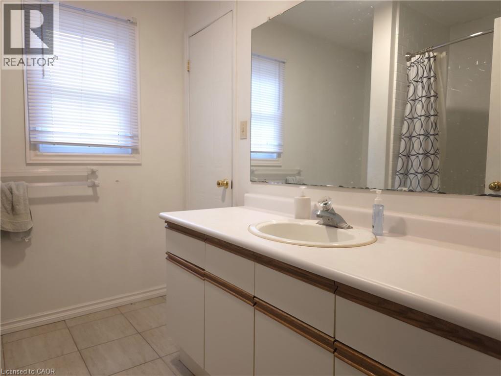 250 Keats Way Unit# 6, Waterloo, Ontario  N2L 6J5 - Photo 16 - 40814439