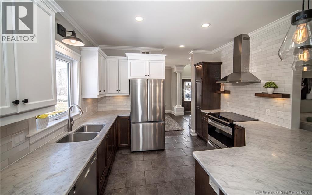 8 Blue Jay Court, Hanwell, New Brunswick  E3C 0K8 - Photo 2 - NB135728