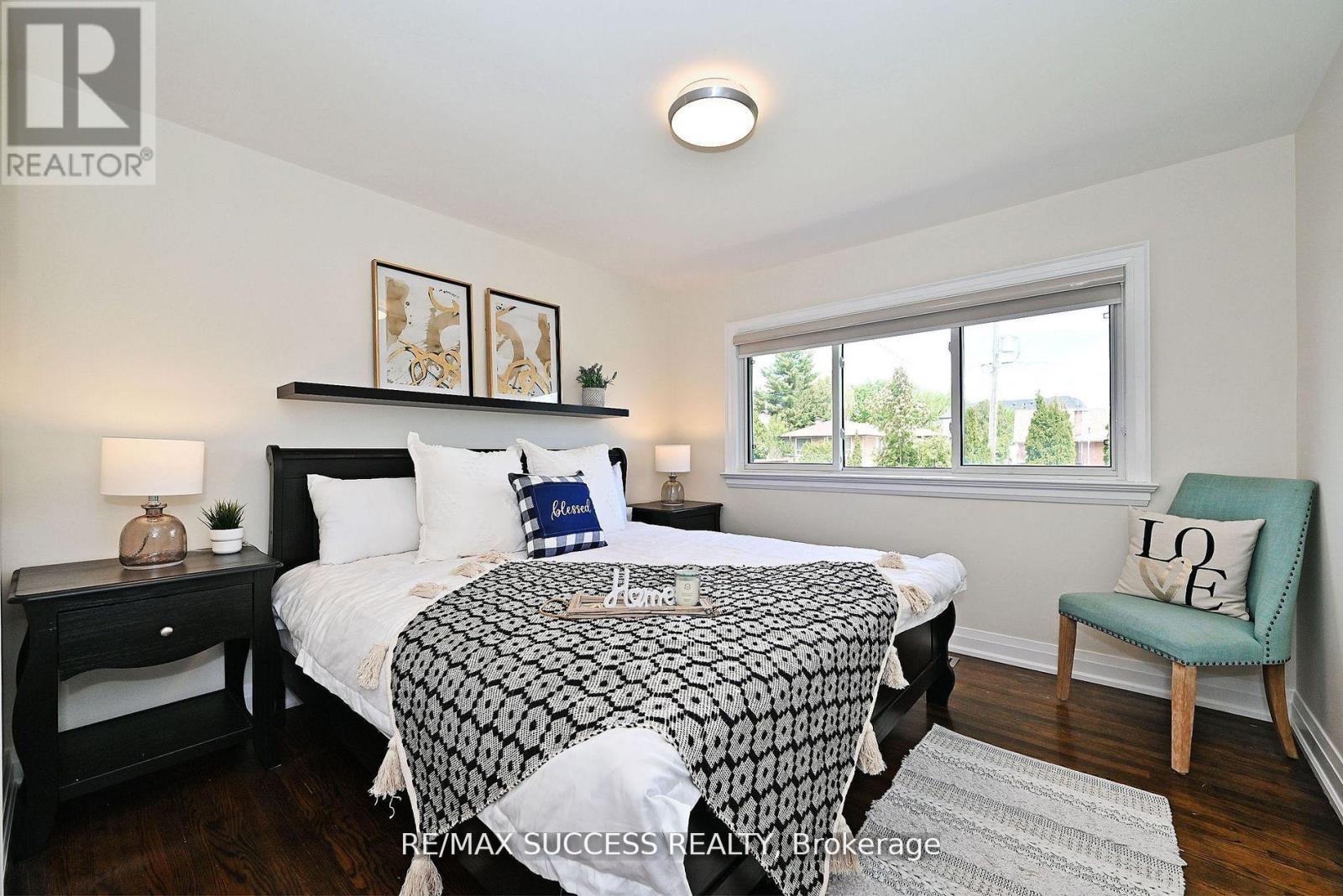 492 Sherin Drive, Oakville, Ontario  L6L 4J8 - Photo 15 - W12878136