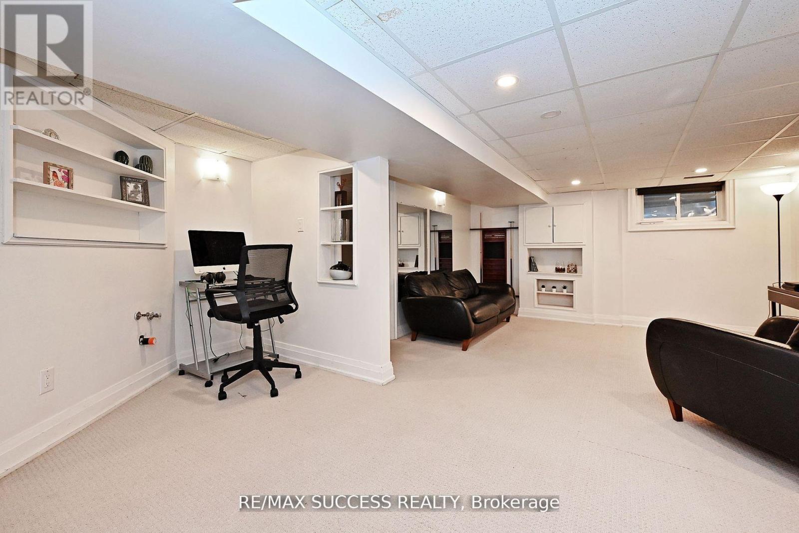 492 Sherin Drive, Oakville, Ontario  L6L 4J8 - Photo 37 - W12878136