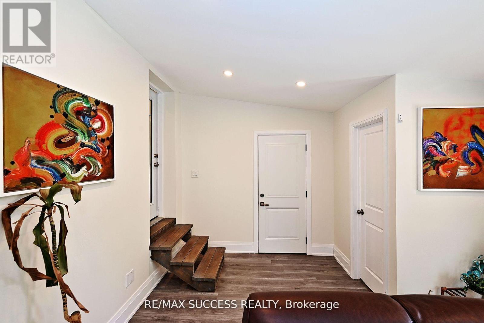 492 Sherin Drive, Oakville, Ontario  L6L 4J8 - Photo 31 - W12878136