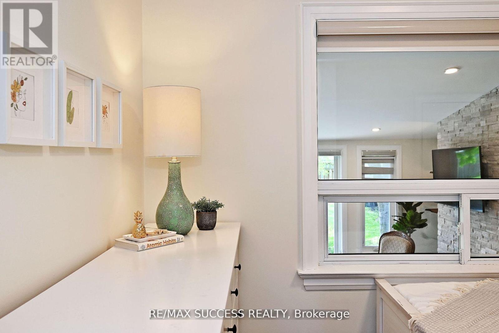 492 Sherin Drive, Oakville, Ontario  L6L 4J8 - Photo 28 - W12878136