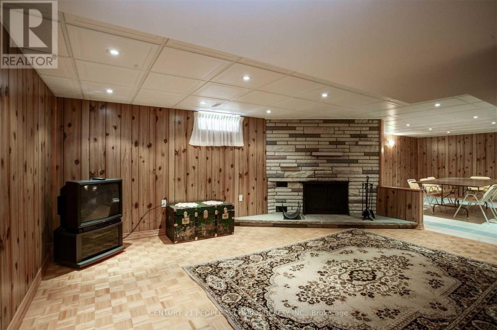 329 Jeffcoat Drive, Toronto, Ontario  M9W 3E4 - Photo 6 - W12740676