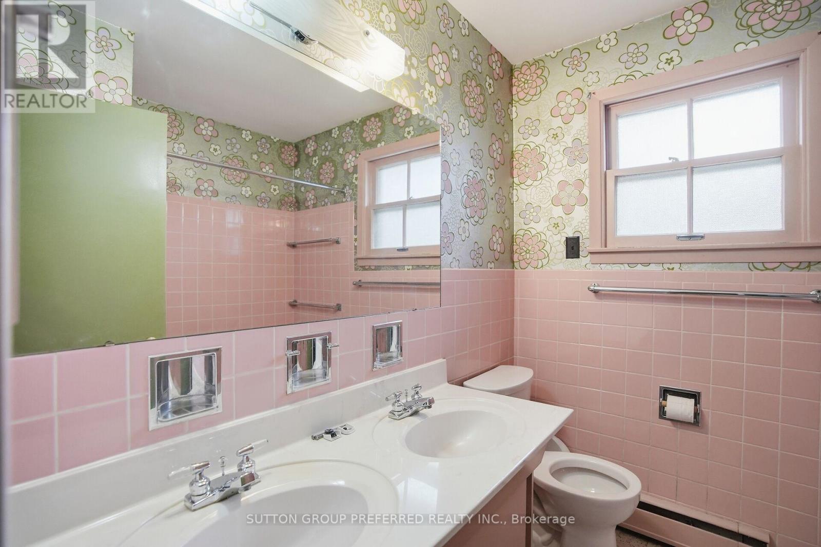 18 Ruskin Court, London North, Ontario  N6G 1S8 - Photo 29 - X12917732