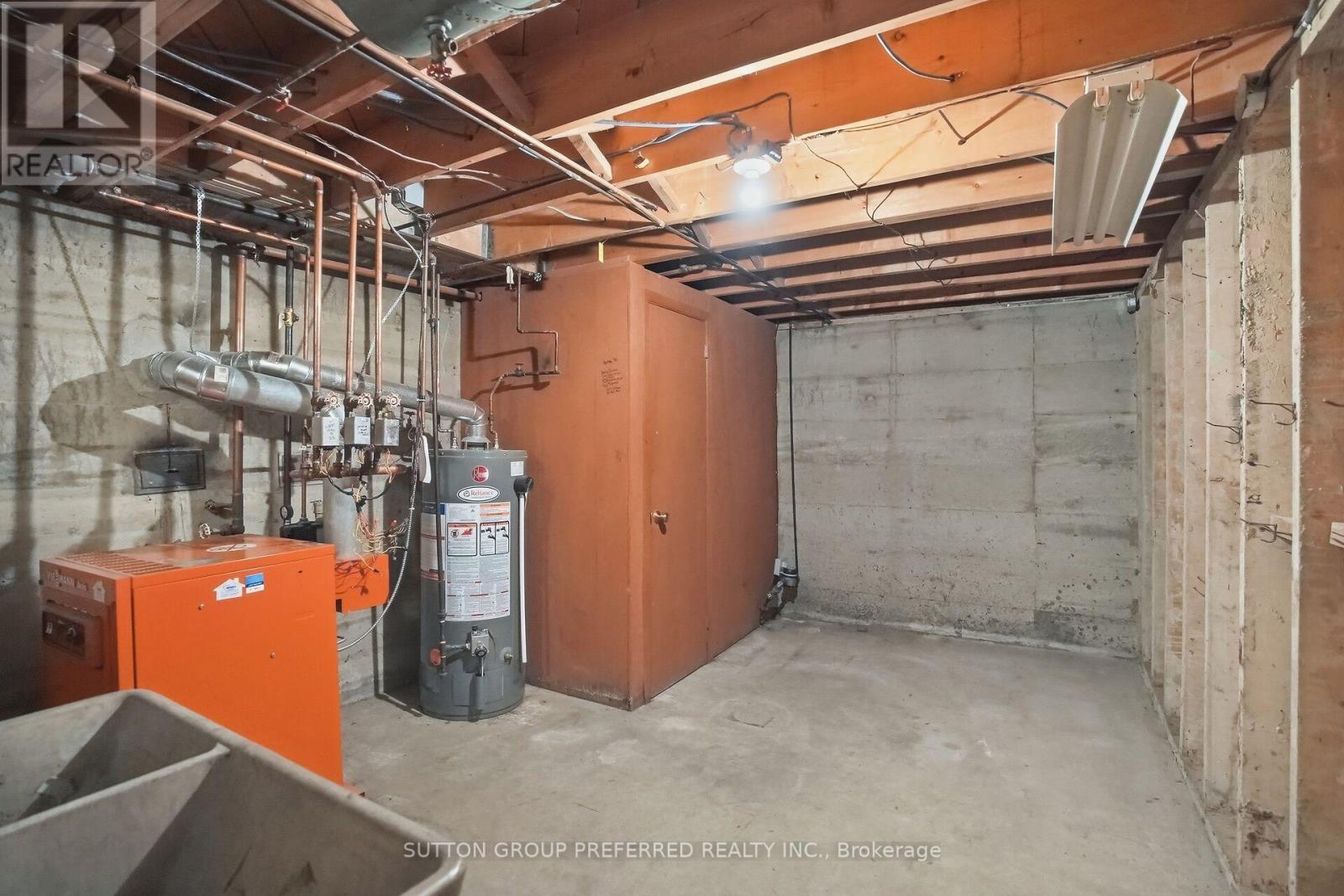 18 Ruskin Court, London North, Ontario  N6G 1S8 - Photo 37 - X12917732