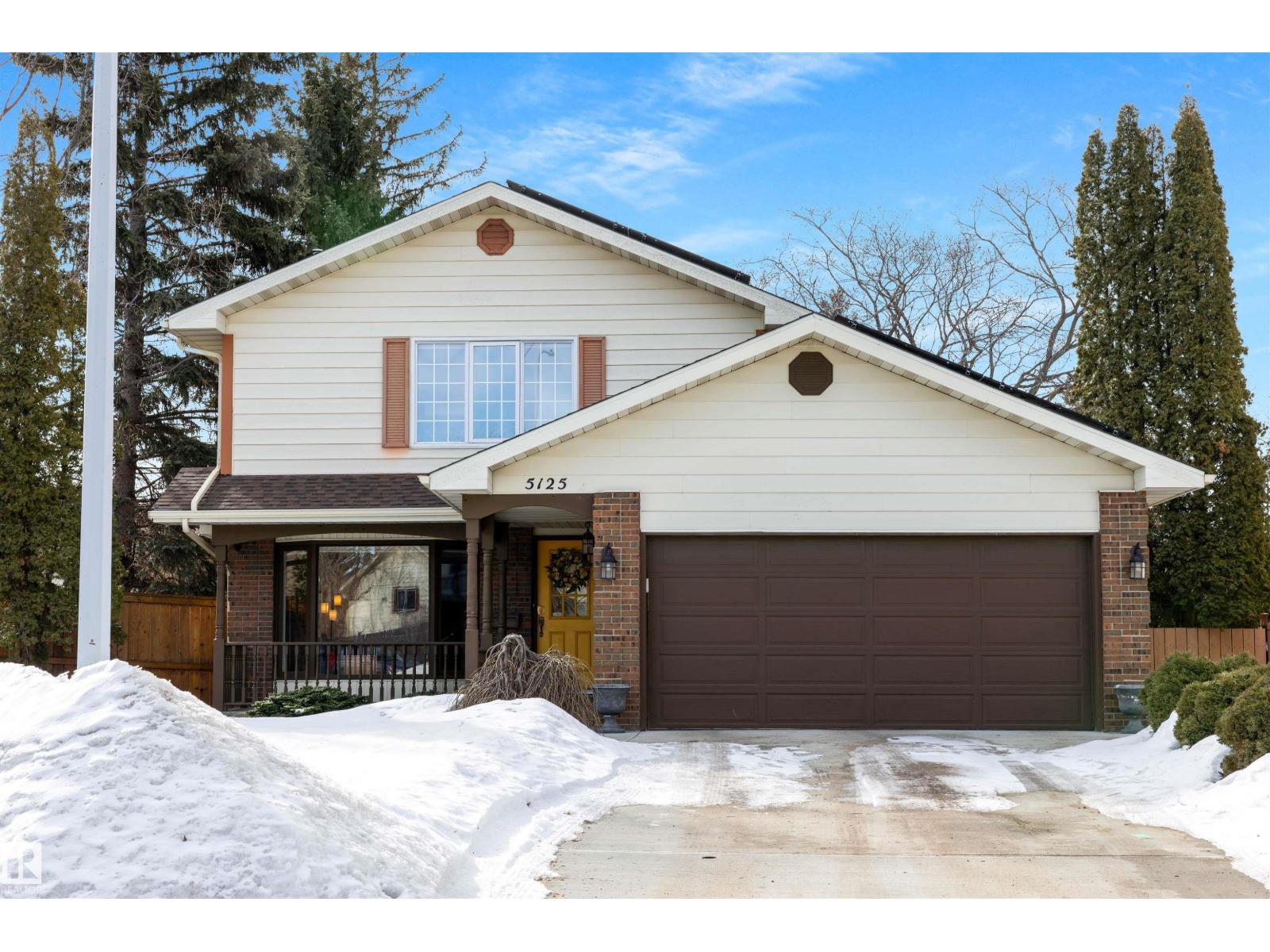 5125 37 Av Nw, Edmonton, Alberta  T6L 1V6 - Photo 2 - E4478914