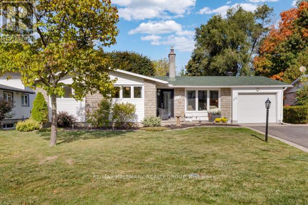 118 Queensline Drive, Ottawa, Ontario  K2H 7J5 - Photo 2 - X12917718