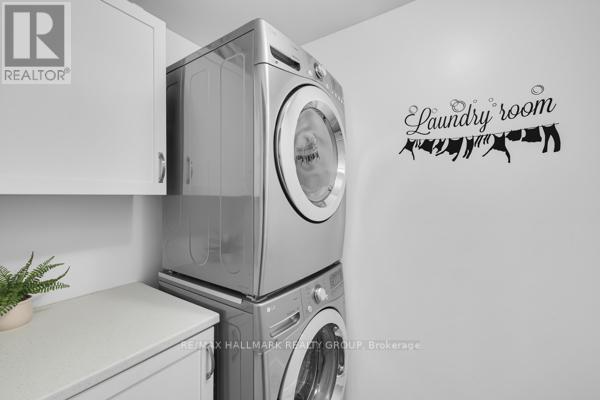 118 Queensline Drive, Ottawa, Ontario  K2H 7J5 - Photo 23 - X12917718