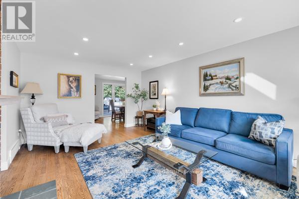 118 Queensline Drive, Ottawa, Ontario  K2H 7J5 - Photo 5 - X12917718