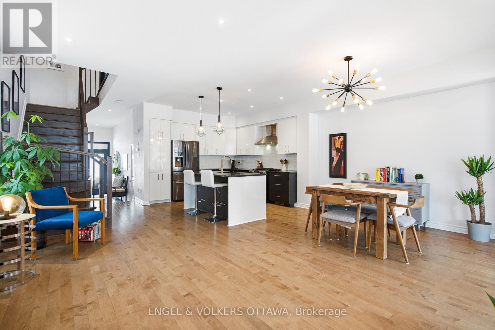 719 Twist Way, Ottawa, Ontario  K2V 0M8 - Photo 12 - X12917772