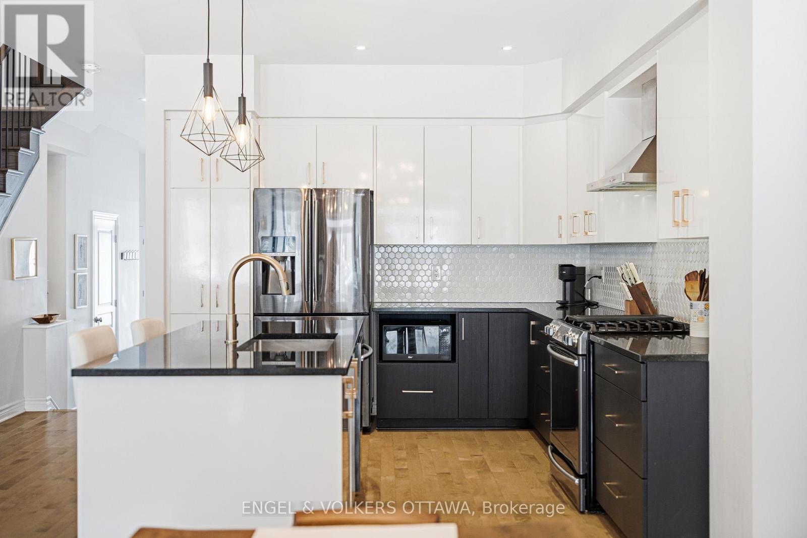 719 Twist Way, Ottawa, Ontario  K2V 0M8 - Photo 9 - X12917772