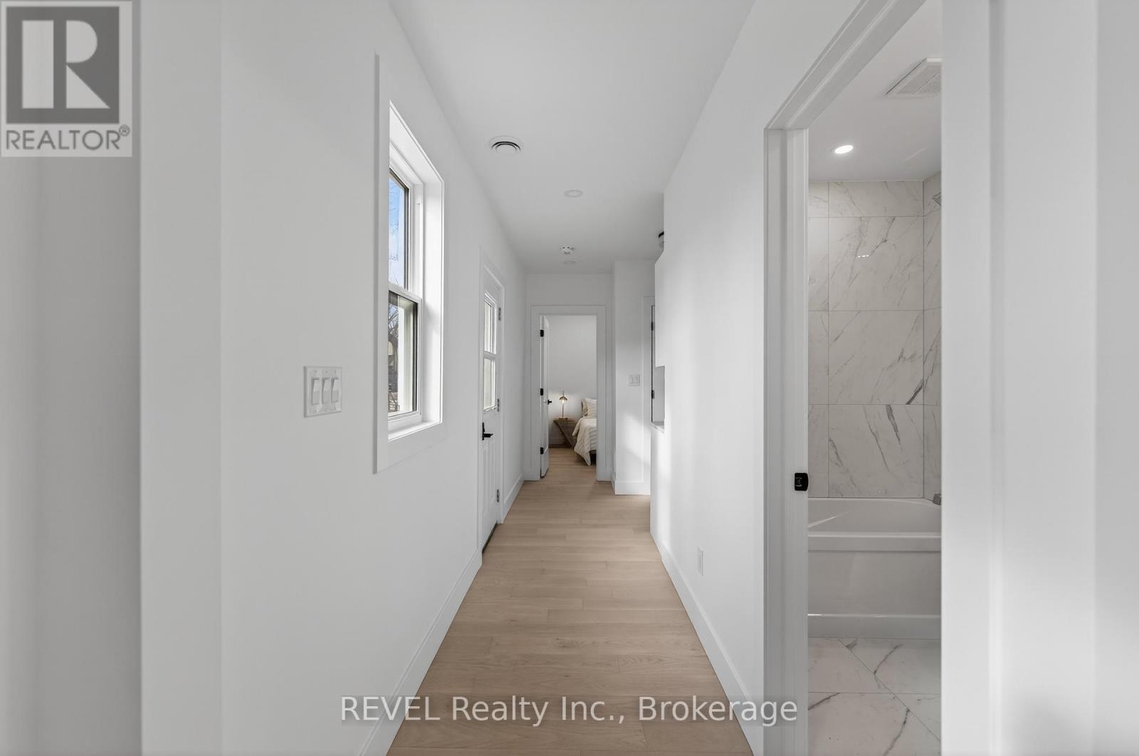 12 Bailey Street, St. Catharines, Ontario  L2S 1J4 - Photo 24 - X12917730