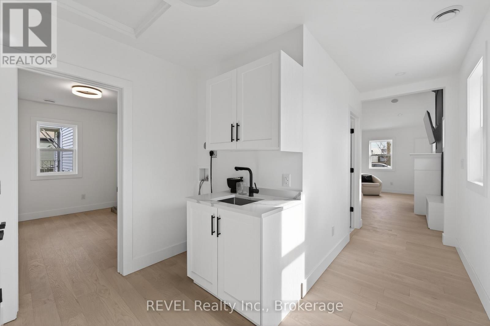 12 Bailey Street, St. Catharines, Ontario  L2S 1J4 - Photo 27 - X12917730