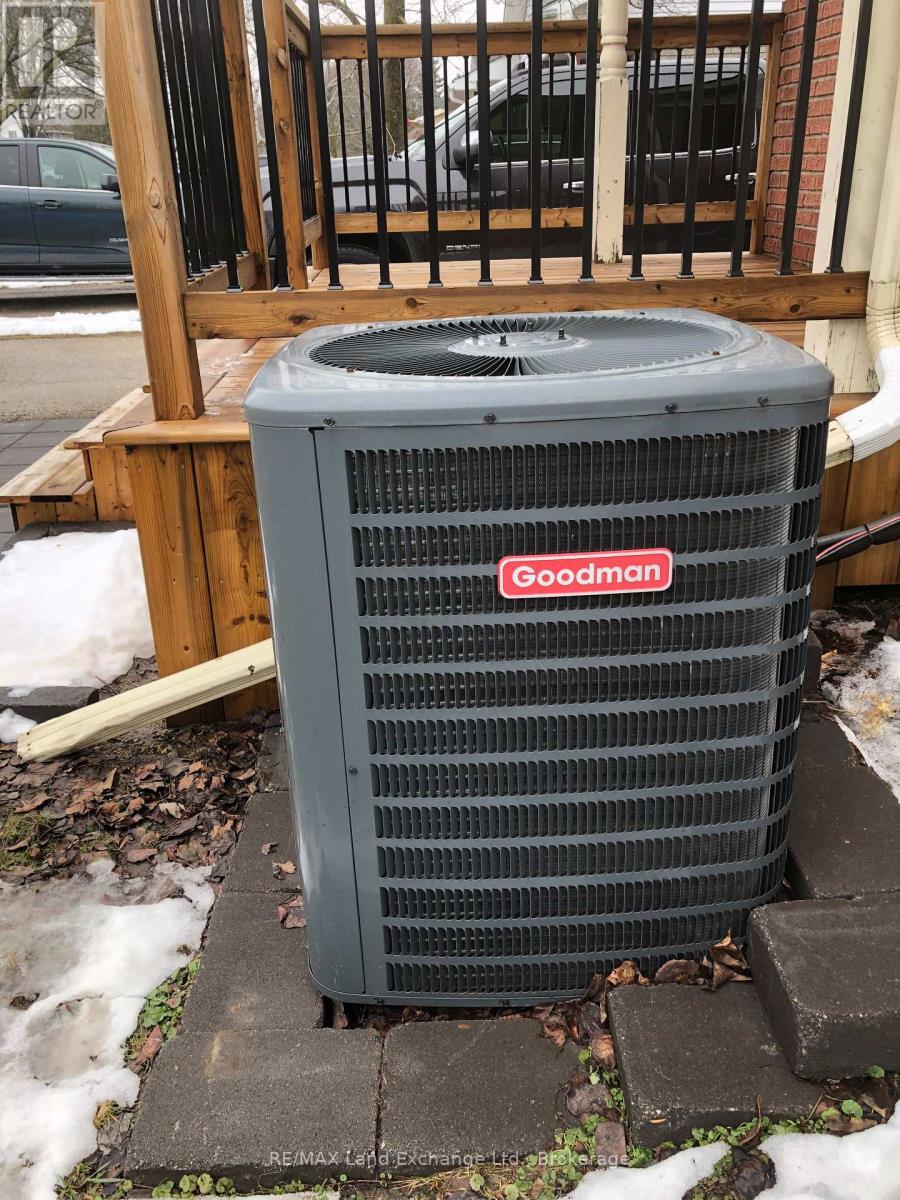 682 Kennard Crescent, Kincardine, Ontario  N2Z 1T3 - Photo 24 - X12917748