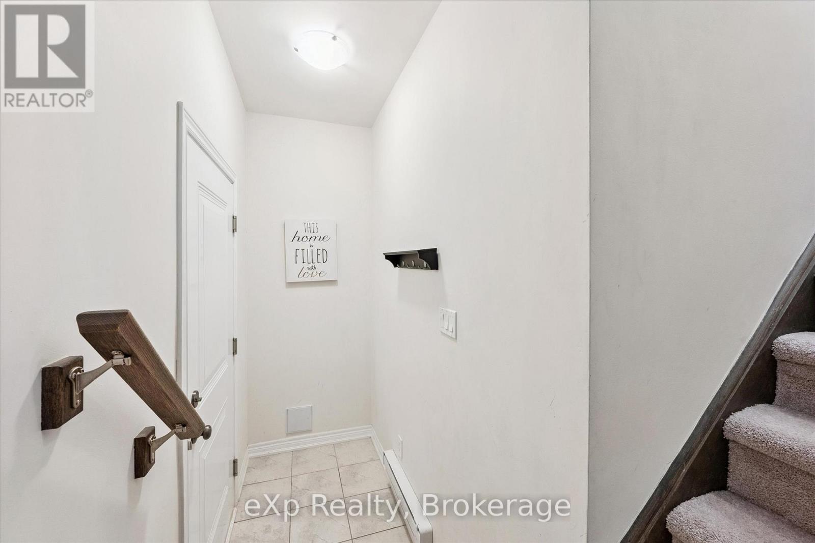 238 Law Drive, Guelph, Ontario  N1E 0P6 - Photo 27 - X12917760