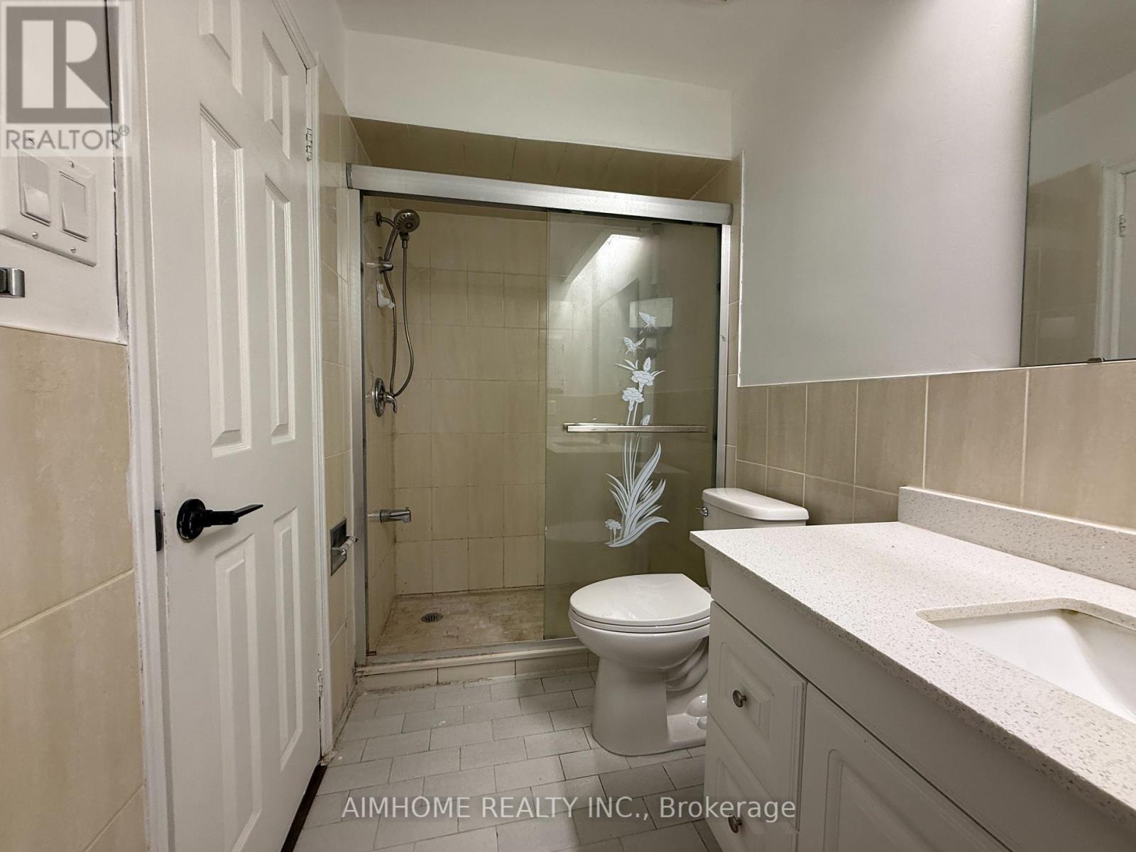 Upper - 100 Hickorynut Drive, Toronto, Ontario  M2J 4W7 - Photo 10 - C12917648
