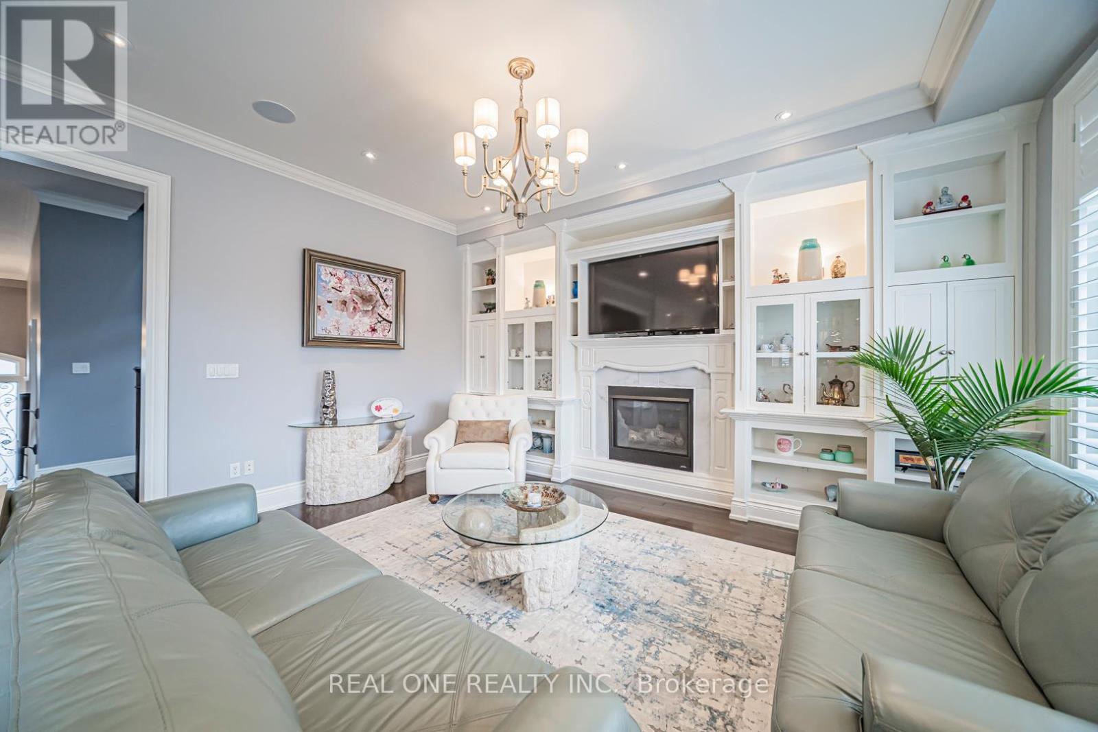 85 Dell Park Avenue, Toronto, Ontario  M6B 2T9 - Photo 18 - C12917676