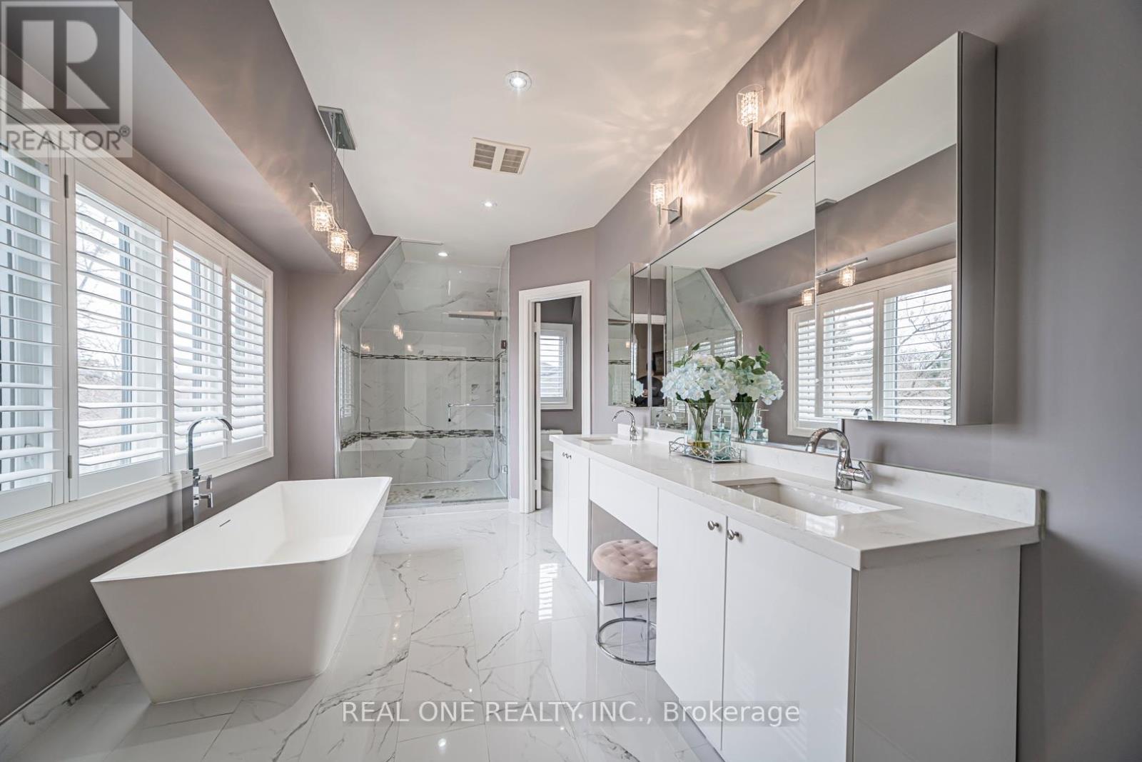 85 Dell Park Avenue, Toronto, Ontario  M6B 2T9 - Photo 27 - C12917676