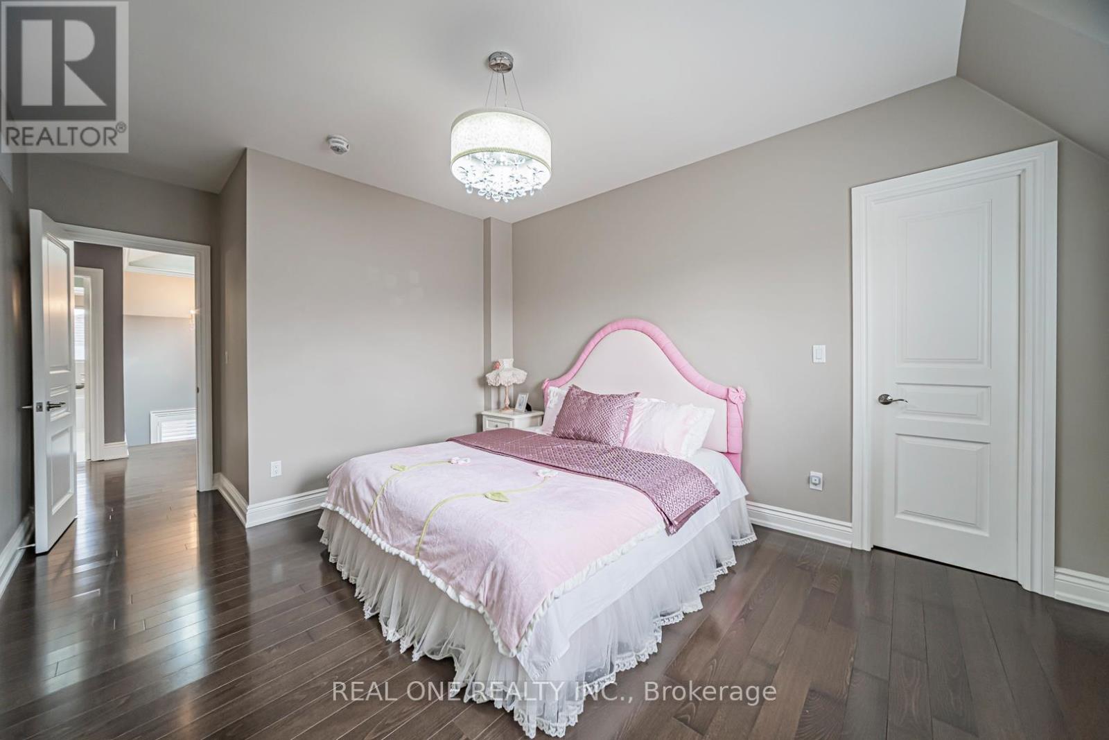 85 Dell Park Avenue, Toronto, Ontario  M6B 2T9 - Photo 32 - C12917676