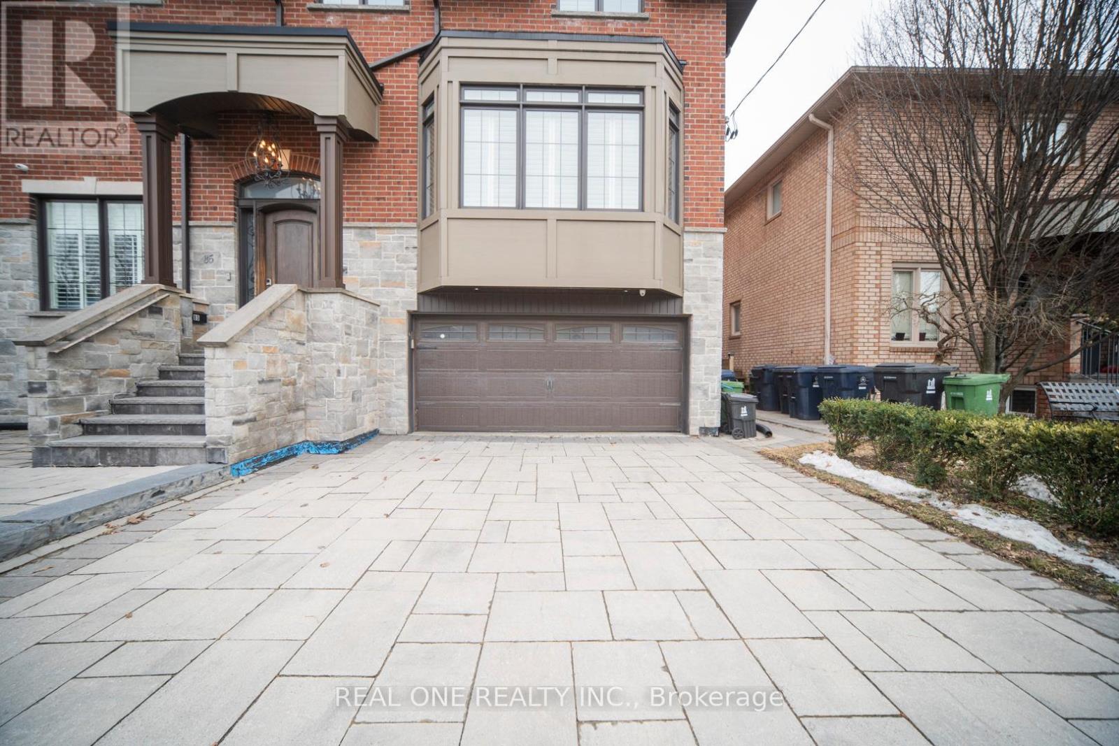 85 Dell Park Avenue, Toronto, Ontario  M6B 2T9 - Photo 4 - C12917676