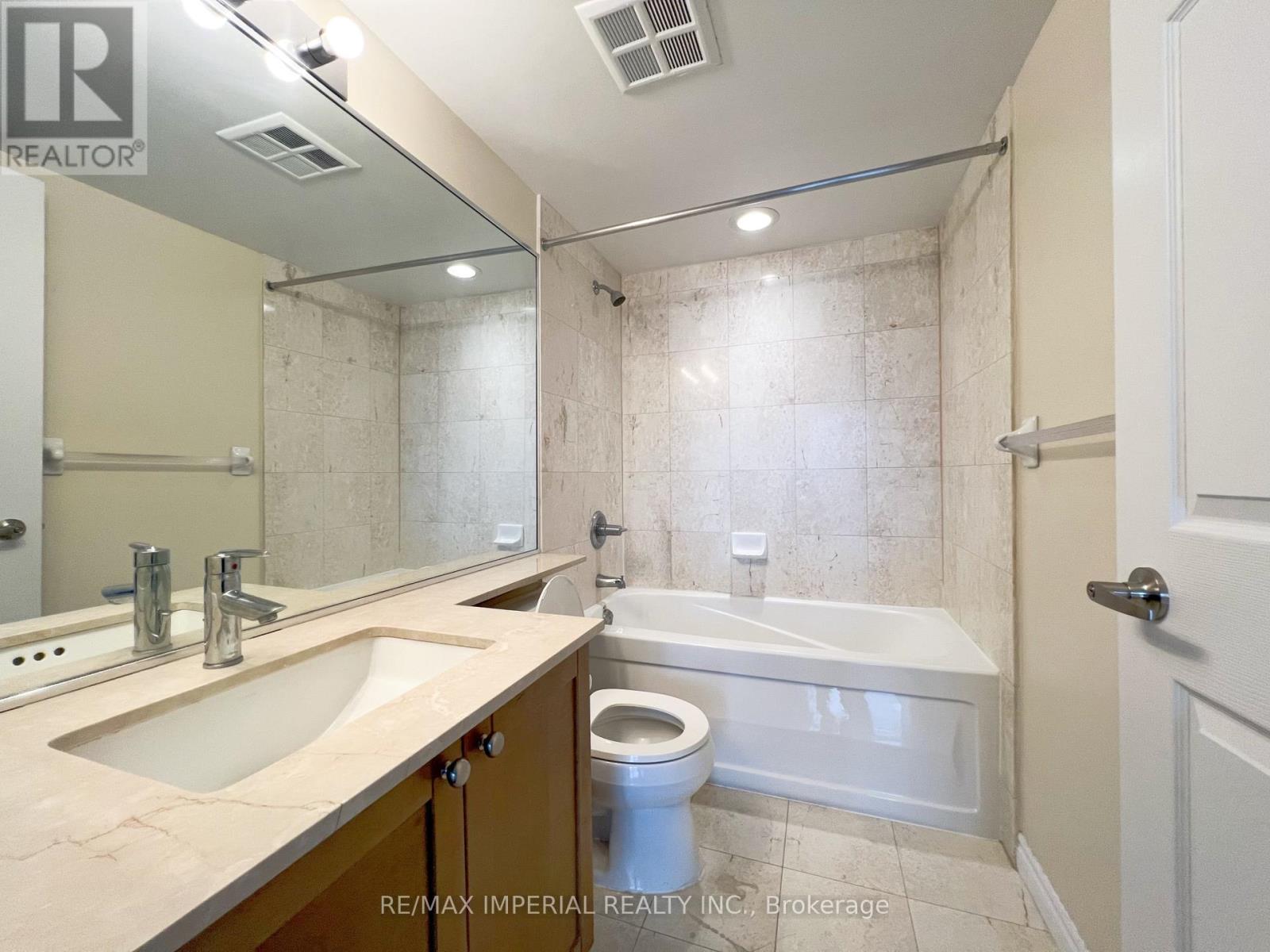 3003 - 761 Bay Street, Toronto, Ontario  M5G 2R2 - Photo 13 - C12917716