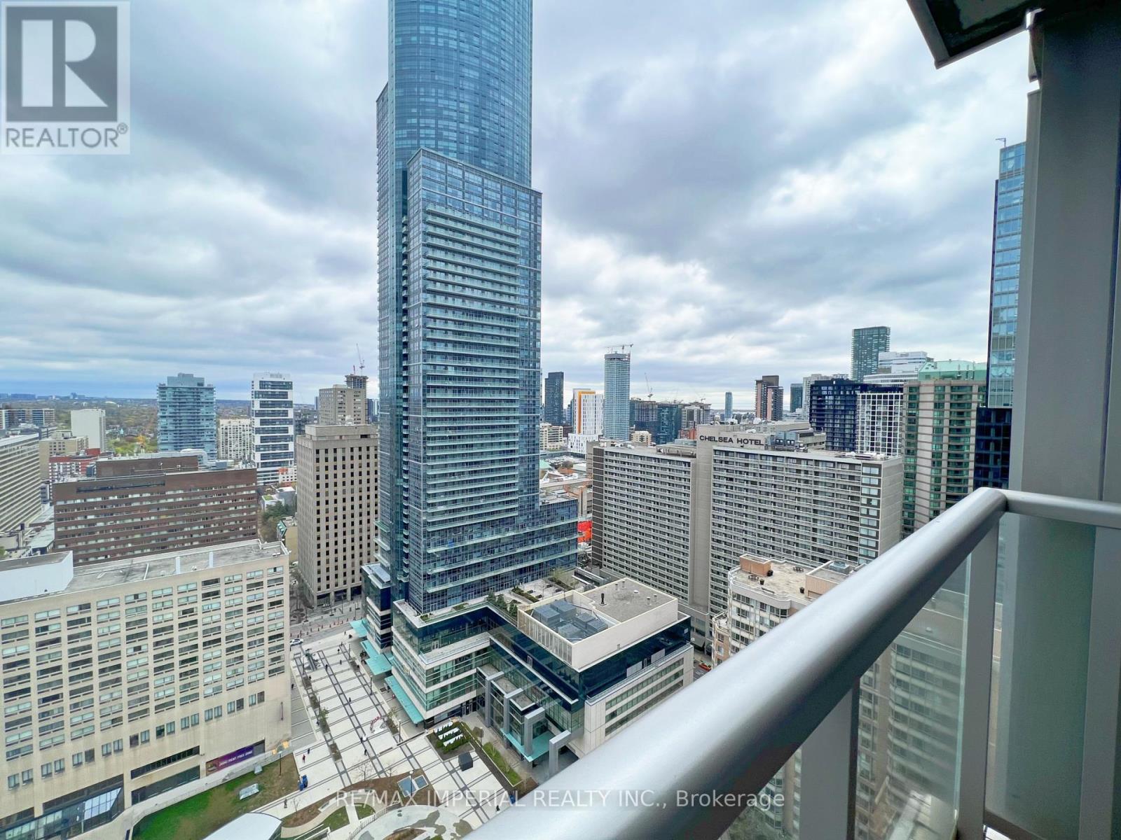 3003 - 761 Bay Street, Toronto, Ontario  M5G 2R2 - Photo 15 - C12917716