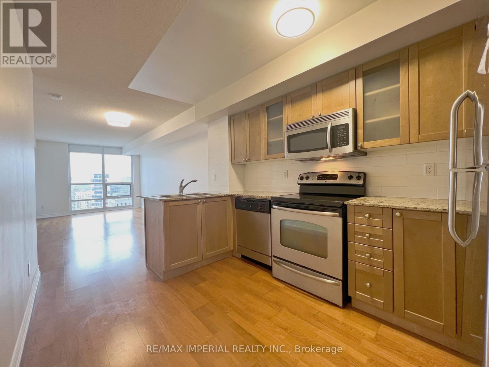 3003 - 761 Bay Street, Toronto, Ontario  M5G 2R2 - Photo 4 - C12917716