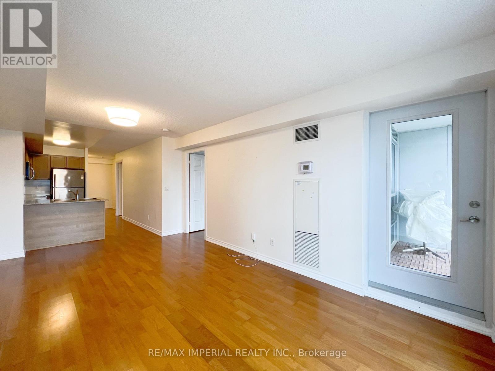 3003 - 761 Bay Street, Toronto, Ontario  M5G 2R2 - Photo 7 - C12917716