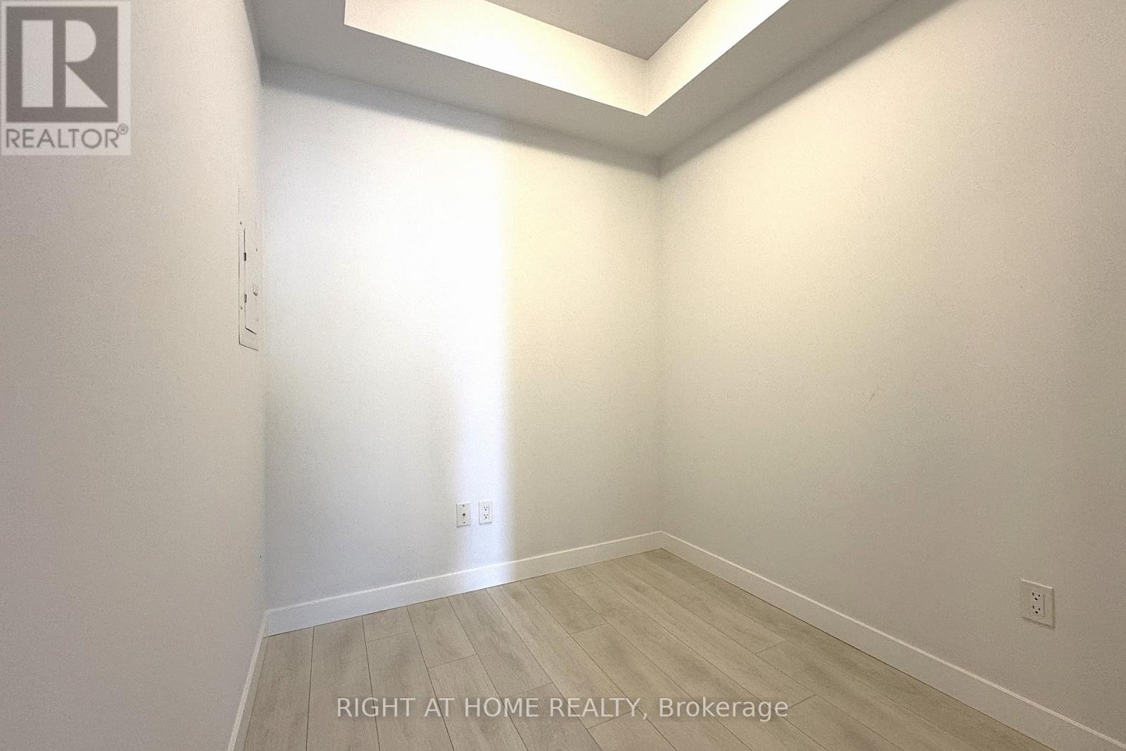 901 - 8 Eglinton Avenue E, Toronto, Ontario  M4P 0C1 - Photo 6 - C12917744