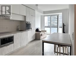 901 - 8 EGLINTON AVENUE E, Toronto, Ontario