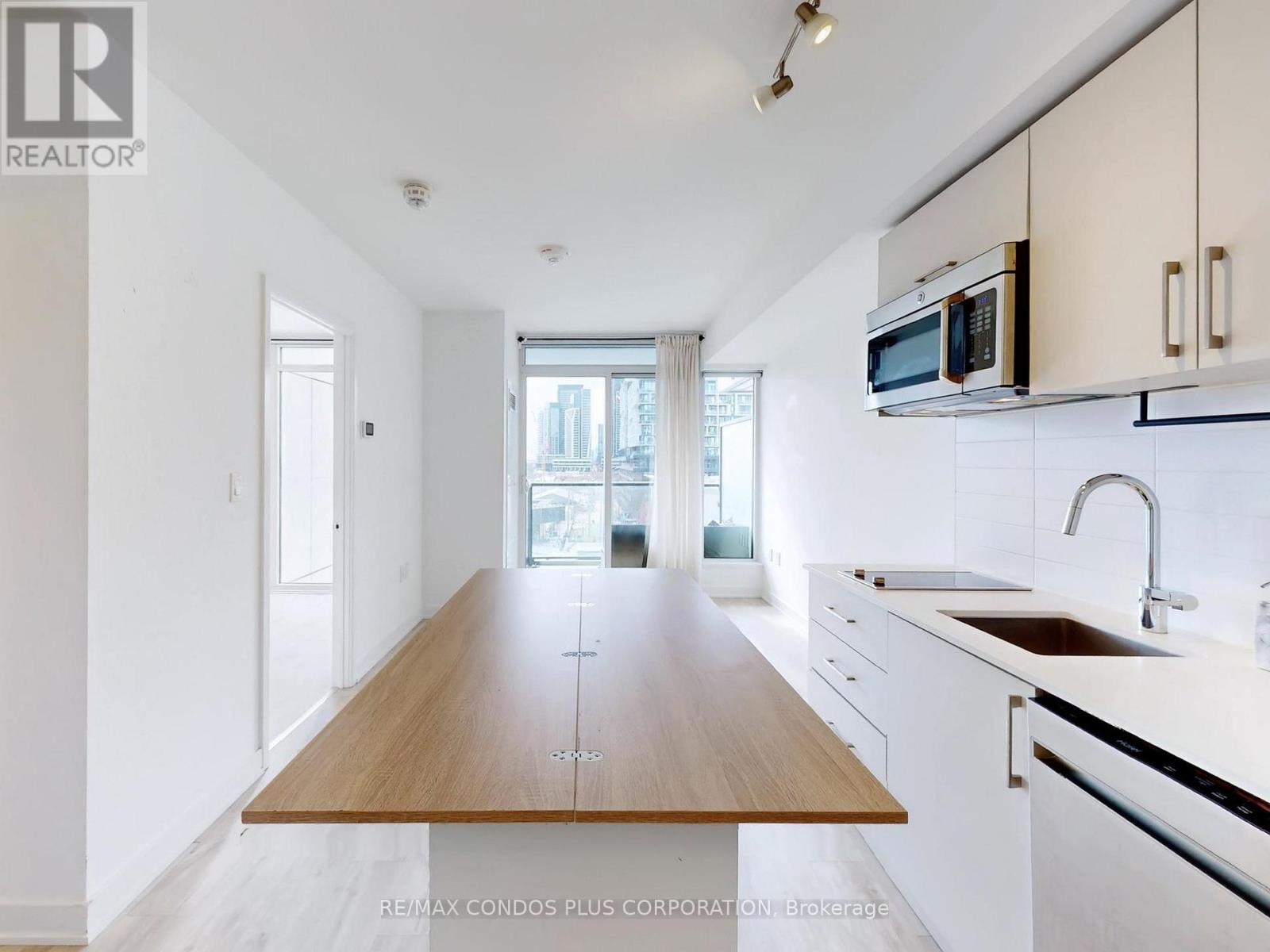 410 - 27 Bathurst Street, Toronto, Ontario  M5V 0R1 - Photo 10 - C12917746