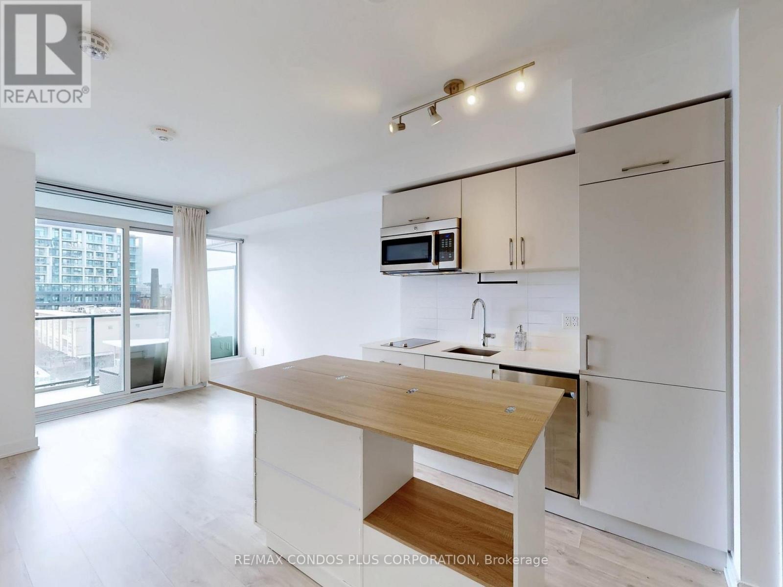 410 - 27 Bathurst Street, Toronto, Ontario  M5V 0R1 - Photo 11 - C12917746