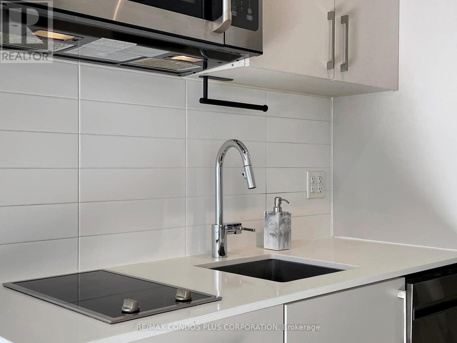 410 - 27 Bathurst Street, Toronto, Ontario  M5V 0R1 - Photo 20 - C12917746