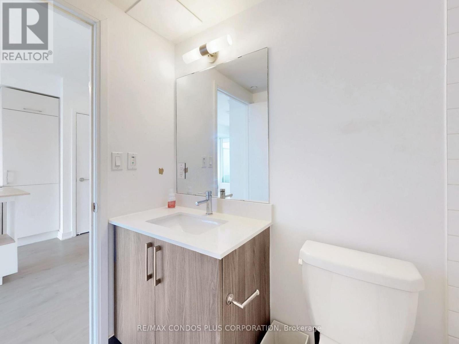 410 - 27 Bathurst Street, Toronto, Ontario  M5V 0R1 - Photo 30 - C12917746