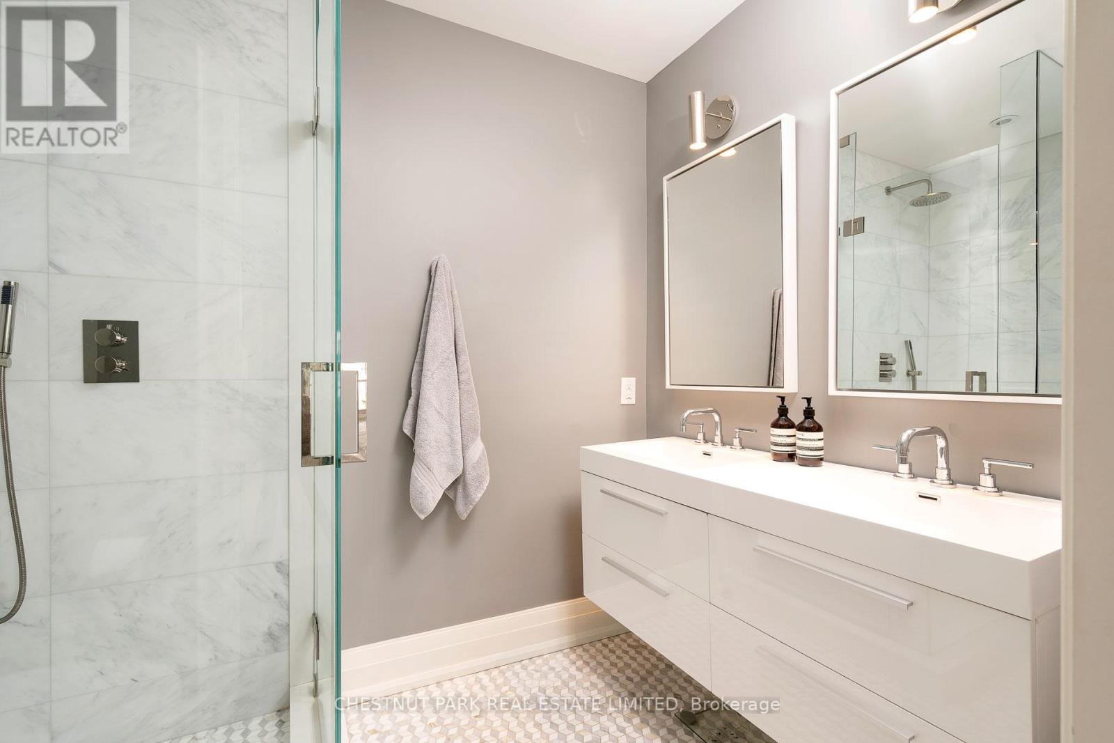 131 Alcorn Avenue, Toronto, Ontario  M4V 1E5 - Photo 22 - C12917754