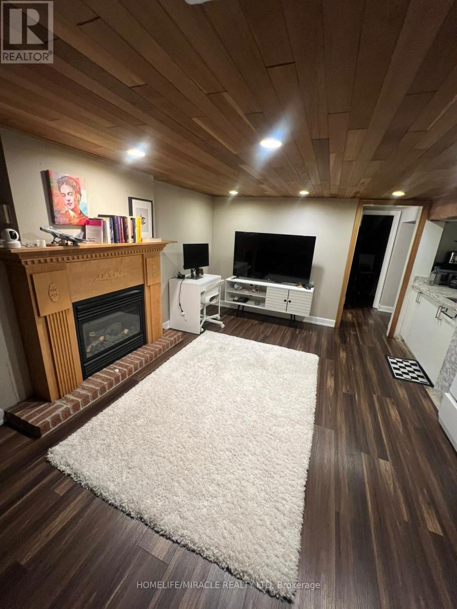 141 Bexhill Avenue, Toronto, Ontario  M1L 3C5 - Photo 3 - E12917686