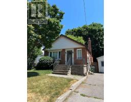 141 BEXHILL AVENUE, Toronto, Ontario