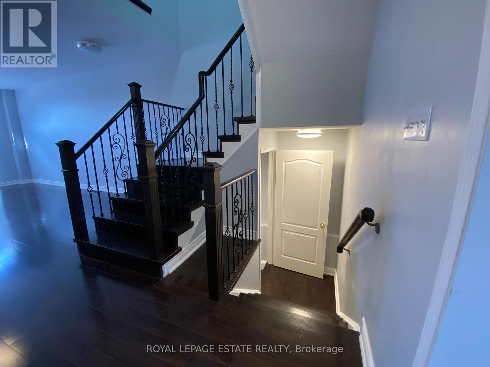 3745 Kingston Road, Toronto, Ontario  M1J 3H4 - Photo 18 - E12917704