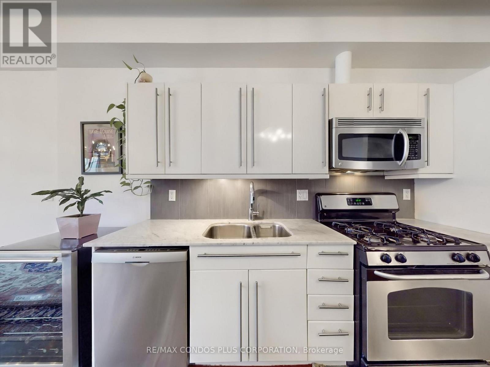 201 - 747 Queen Street E, Toronto, Ontario  M4M 1H3 - Photo 21 - E12917734